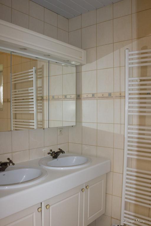 Gites "Les Framboisiers" Neufchâteau Zimmer foto